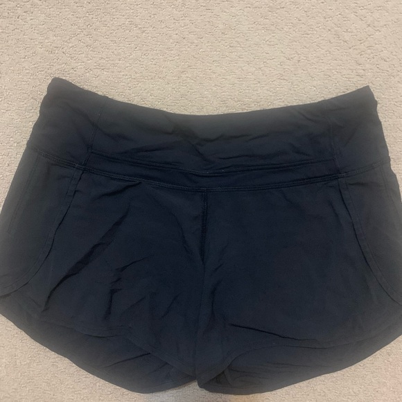 Lululemon speed up shorts 2.5” - Picture 1 of 3